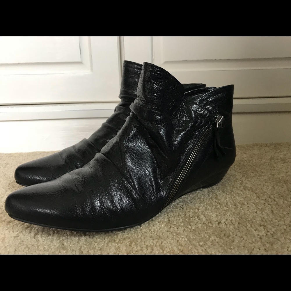 Nine West Ankle Booties!